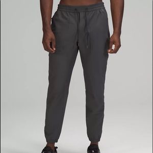 Lightly worn, I outgrew these pants and I no longer fit size S.